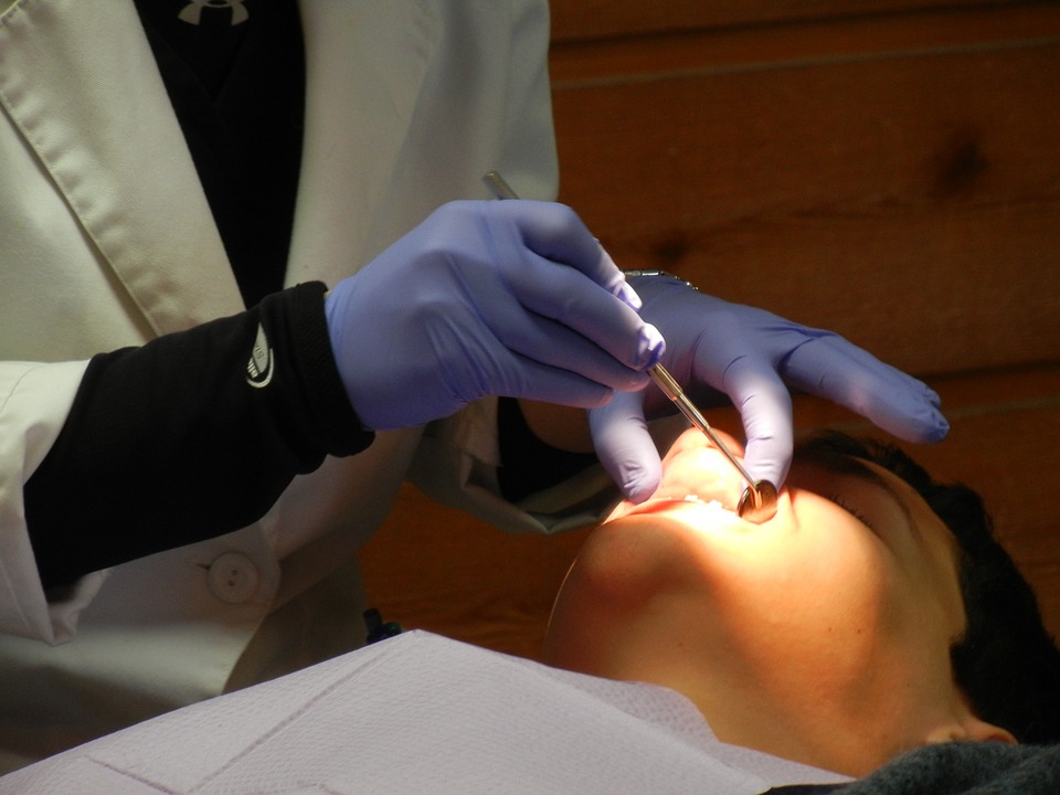 Trauma Dentale: cosa fare | AKOS Centro Odontoiatrico Dentisti SPECIALIZZATI a Parma Carpi Modena Reggio Emilia