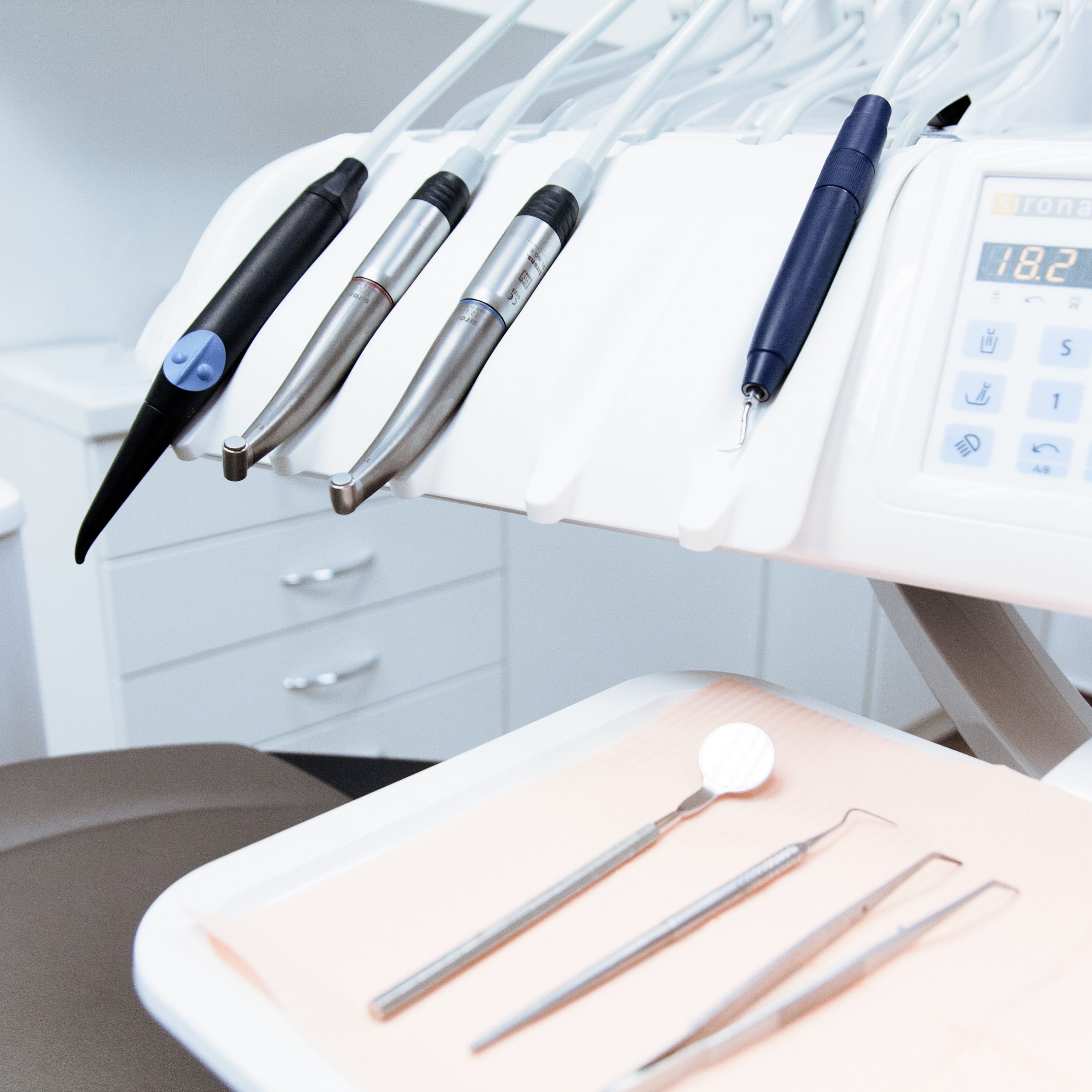 Placca dentale e Tartaro | Parma Carpi Modena Reggio Emilia Dentisti Specializzati AKOS Centro Odontoiatrico
