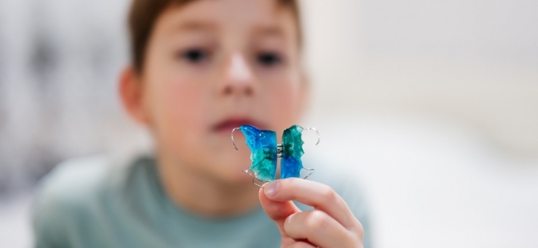 Apparecchio ortodontico per bambini: quando?